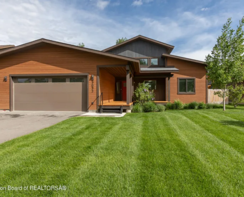 3052 Whitehouse Drive